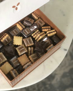 Tamarat Gift Box - Chocolate Dipped & Plain Date Sable