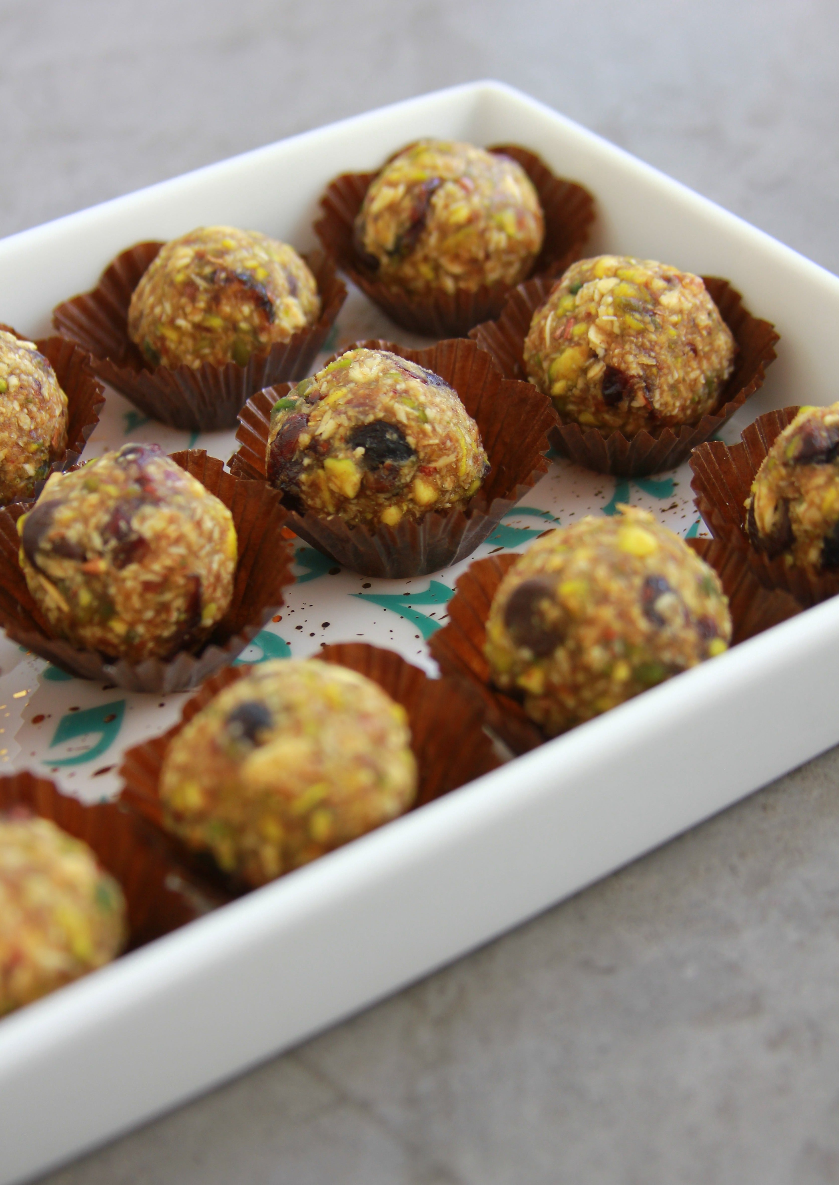 Oat & Date Energy Bites (Gluten-Free)