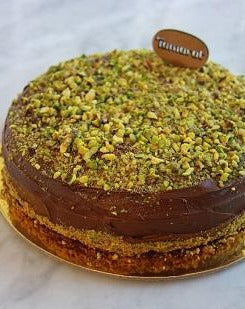 Pistachio Nutella Cake